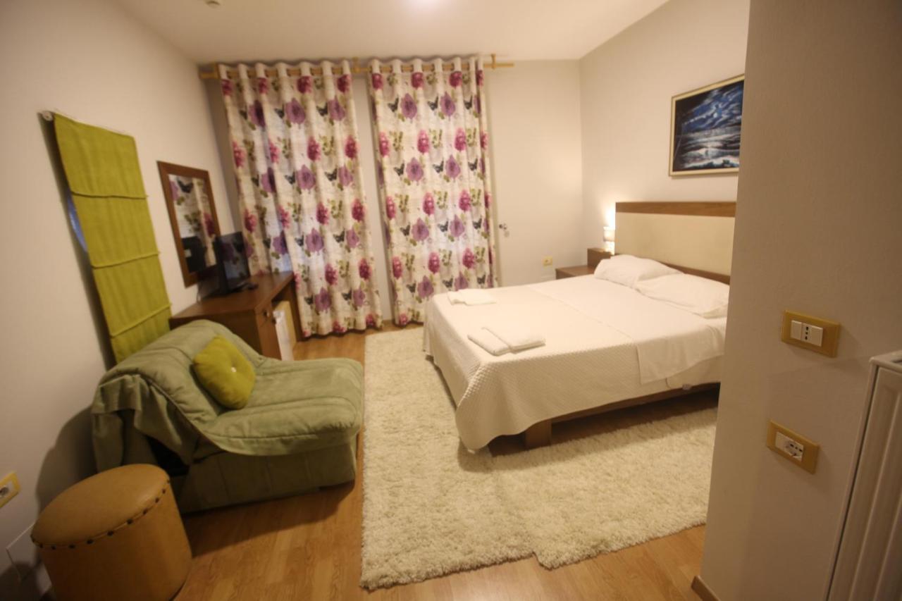 Hotel Sofo Dukat Экстерьер фото