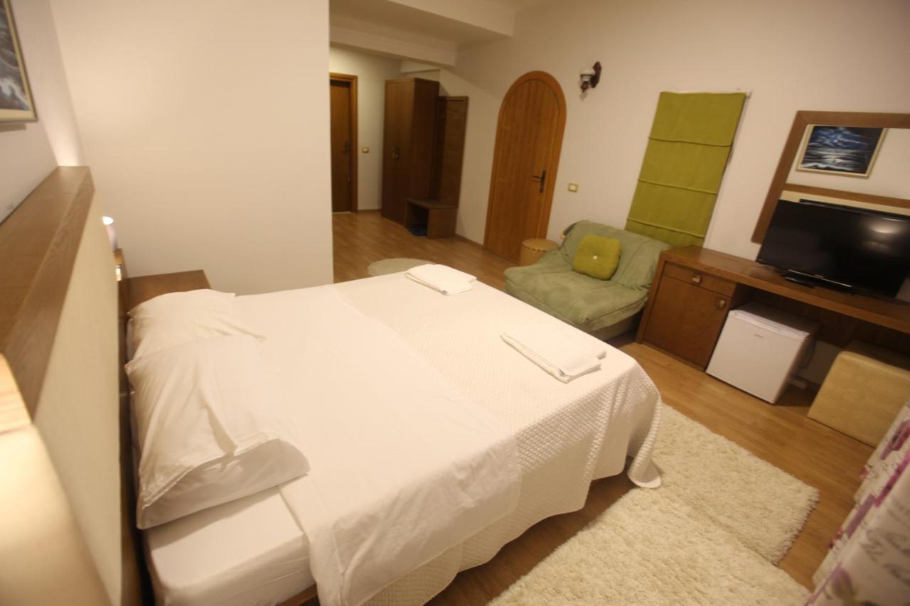 Hotel Sofo Dukat Экстерьер фото