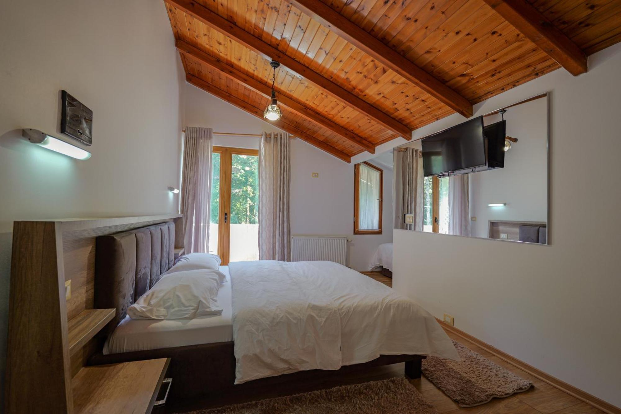 Hotel Sofo Dukat Экстерьер фото